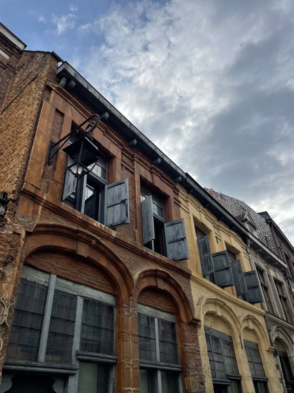 JANELAS MEDIEVAIS DE LILLE