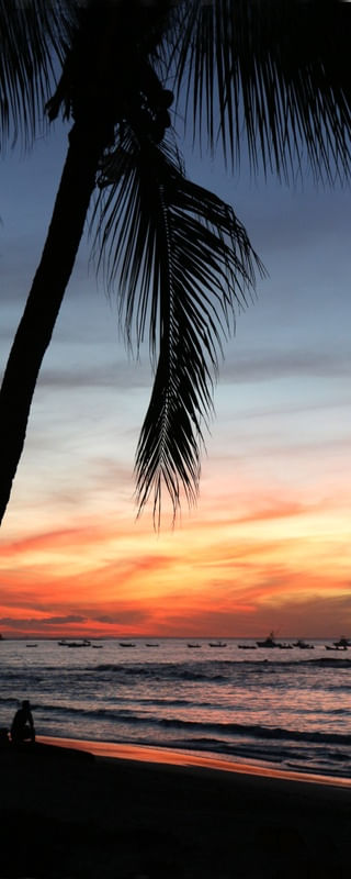 UM BELO ENTARDECER COLORIDO