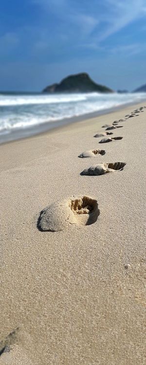 A DOIS PASSOS DO PARAÍSO