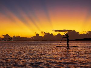 MAR NASCER DO SOL NO STAND UP PADDLE 11