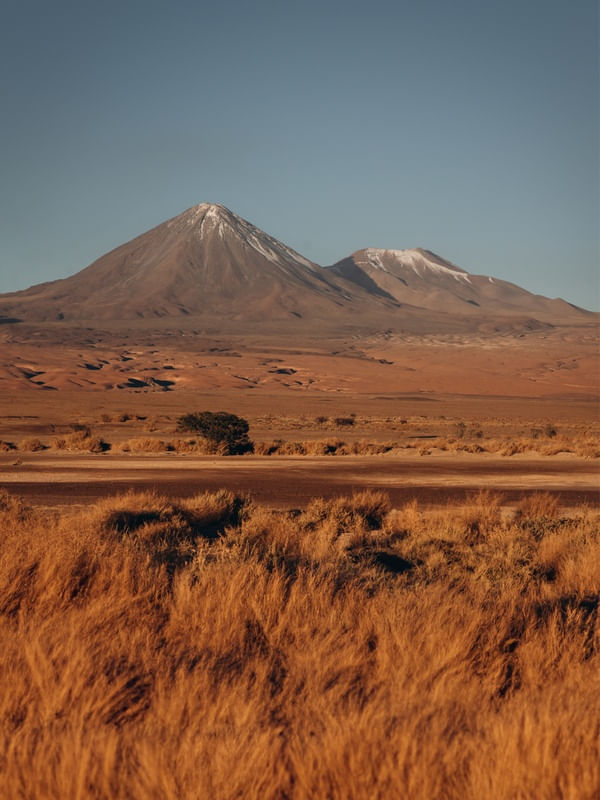 MAJESTADE DO LICANCABUR NO DESERTO DO ATACAMA