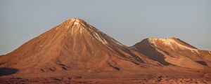 IMPONENTE VULCÃO LICANCABUR - DESERTO DO ATACAMA