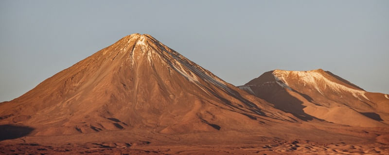 IMPONENTE VULCÃO LICANCABUR - DESERTO DO ATACAMA