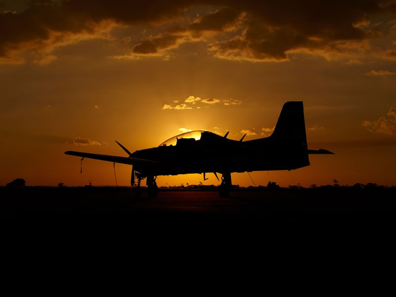 PLANE 001