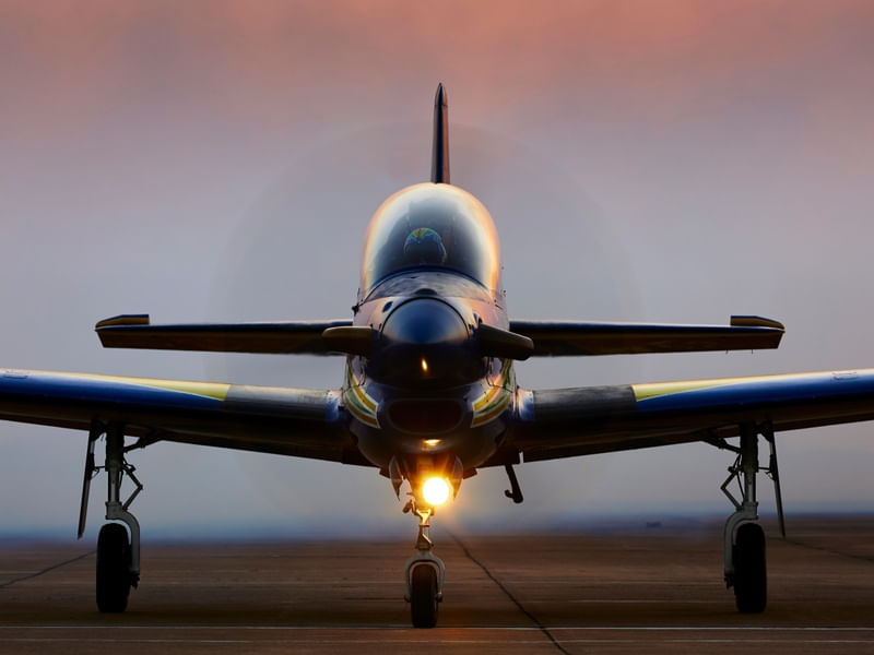 PLANE 006