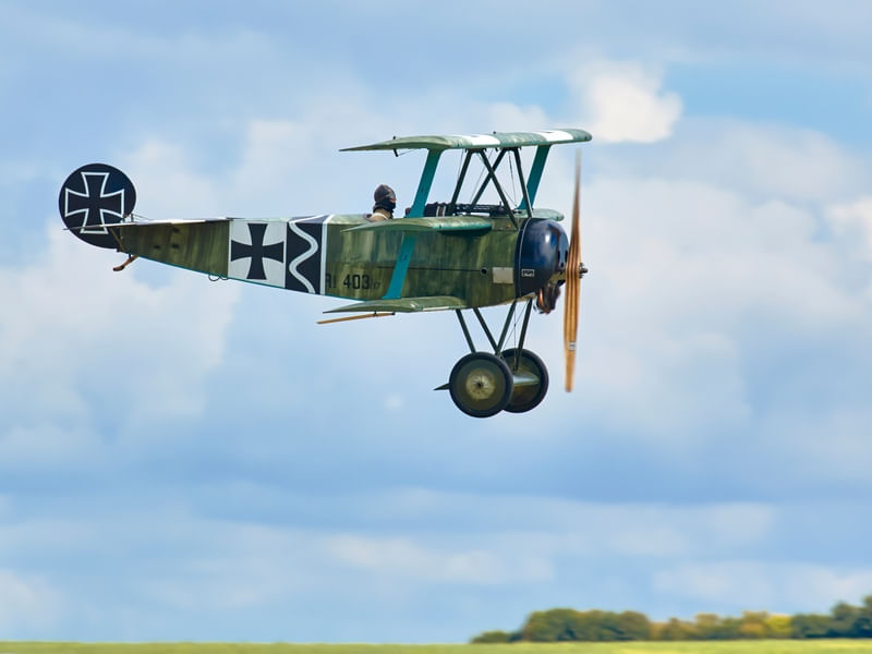 PLANE 010