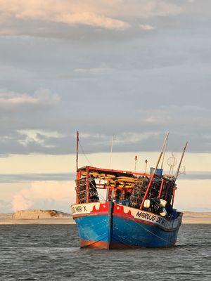 BARCO NO FIM DA TARDE