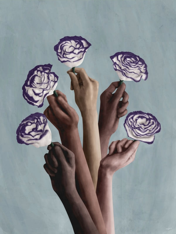 PRETTY LISIANTHUS HANDS