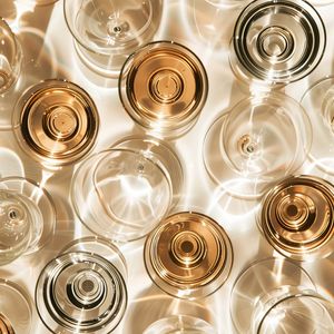 VINHOS TOQUES DE ELEGÂNCIA I BY AI