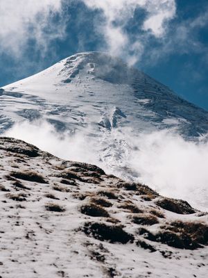 VULCÃO OSORNO EM BRANCA HARMONIA - CHILE