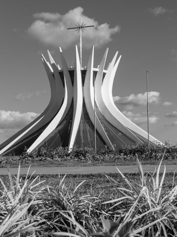 CATEDRAL DE BRASÍLIA PRETO E BRANCO