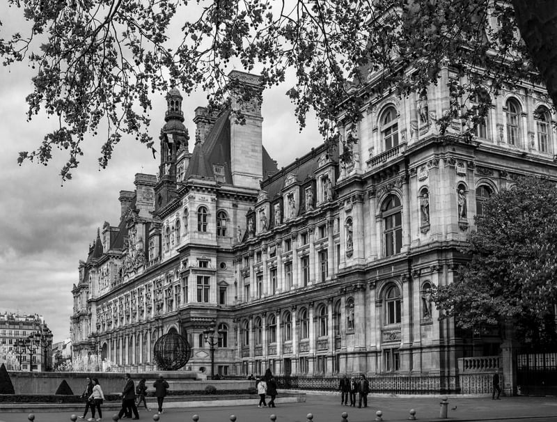 A IMPONENTE ARQUITETURA DE PARIS