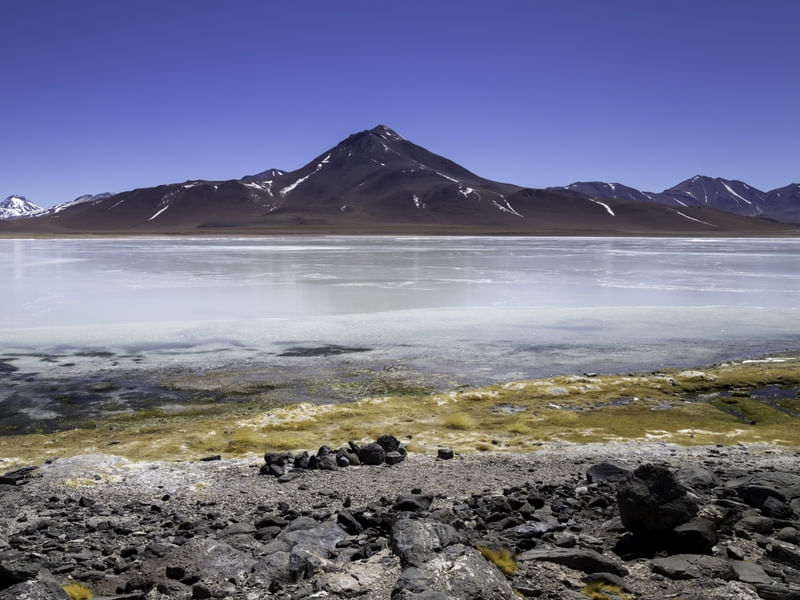 ÀS MARGENS DA LAGUNA BLANCA