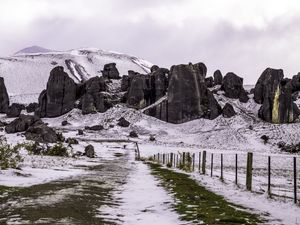 CASTLE HILL