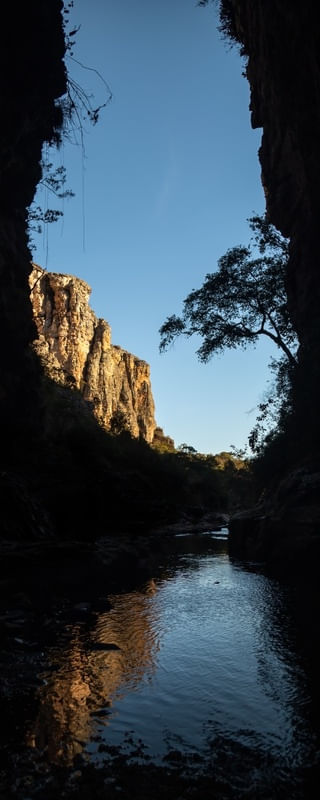 DAS TREVAS À LUZ