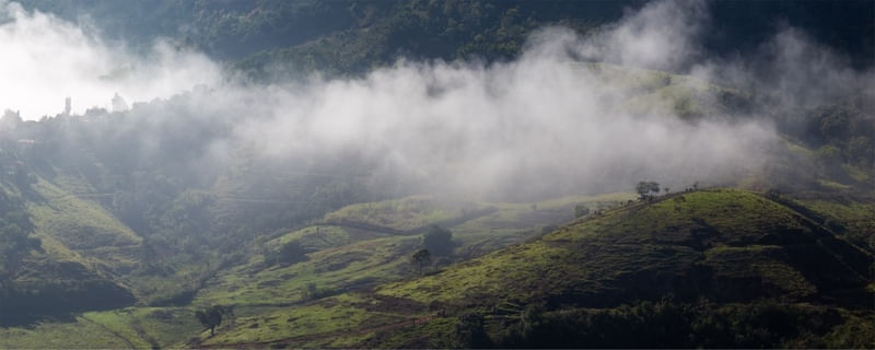 NUVENS PREGUIÇOSAS