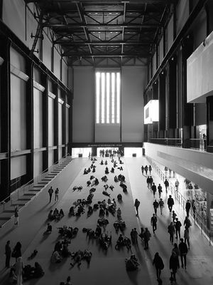 TATE MODERN LONDON BLACK AND WHITE