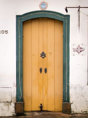 PORTA VERDE E AMARELA