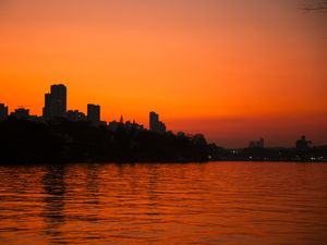NUANCES - CÉU DE LONDRINA NO LAGO IGAPÓ