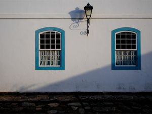 SOMBRA DE PARATY