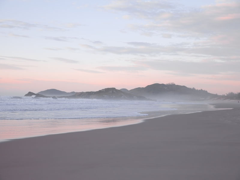 PRAIA - CÉU E MAR - NUVENS - AURORA