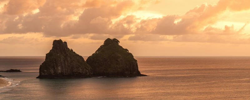 NORONHA 11- DOIS IRMÃOS DO FORTE DO BOLDRÓ NO FIM DE TARDE