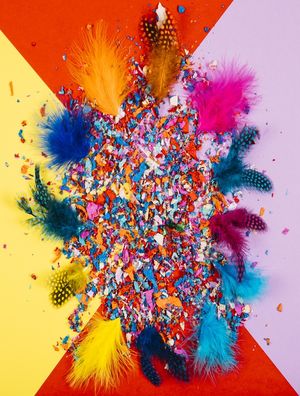 CORES E PLUMAS