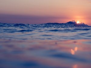SUNSET SPLASH