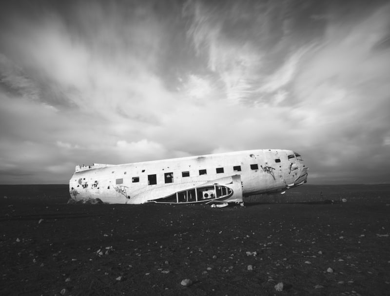 DC-3 AIRPLANE
