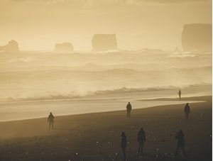 HUMANOS APENAS