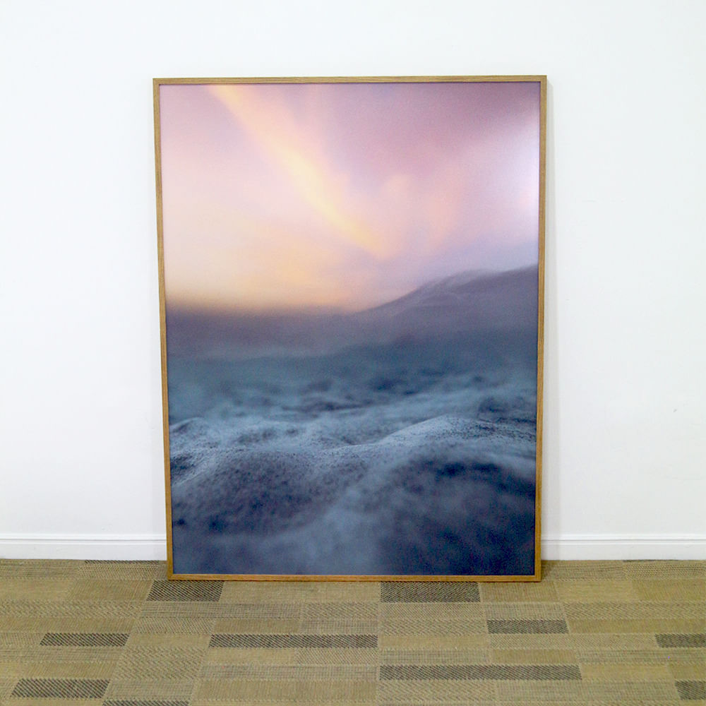 LISO VIDRO ANTIRREFLEXO - MIRAGE ROSA - 90x120cm - Moldura Lisa Fina Preta