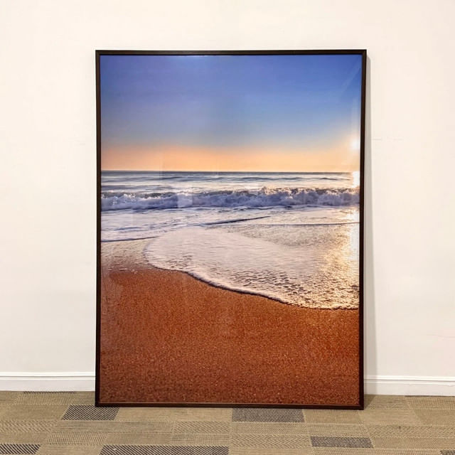 Quadro em papel fotográfico com vidro antirreflexo 90x120cm - Mar com por do sol 01 - Moldura Lisa Fina Madeira