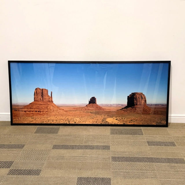 Quadro em papel fotográfico com vidro  120x48cm - Monument Valley - Moldura Lisa Fina Preta