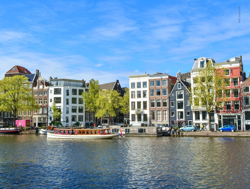 CANAL EM AMSTERDAM