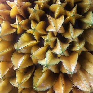 FRUITS-CARAMBOLA