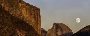 MOONRISE