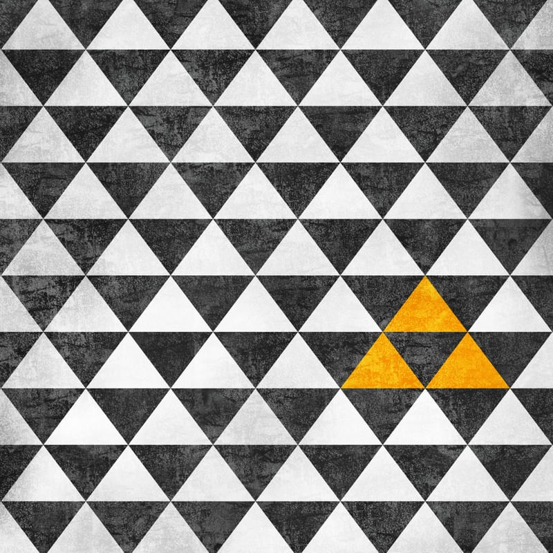 TRIANGLE - YELLOW III (Q)