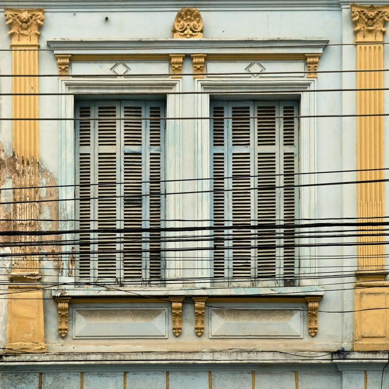 JANELAS DE UM CASARÃO
