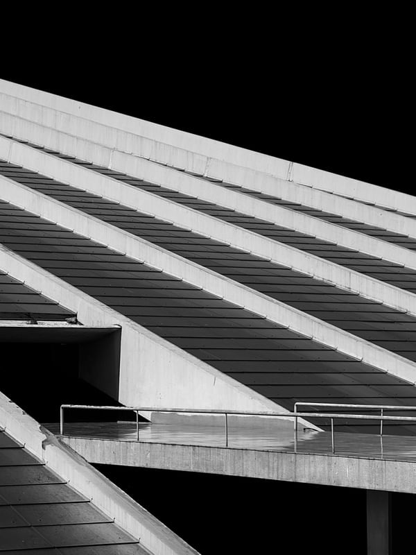 BRASÍLIA EM CÉU MONOCROMÁTICO 06