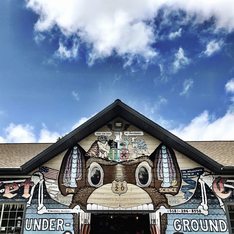 UNDER-GROUND - NE