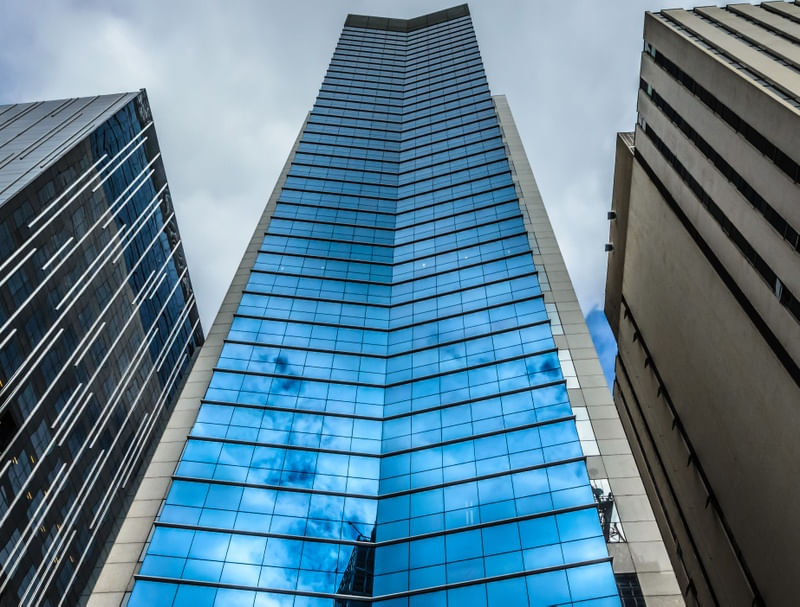 TORRE DE VIDRO AZUL