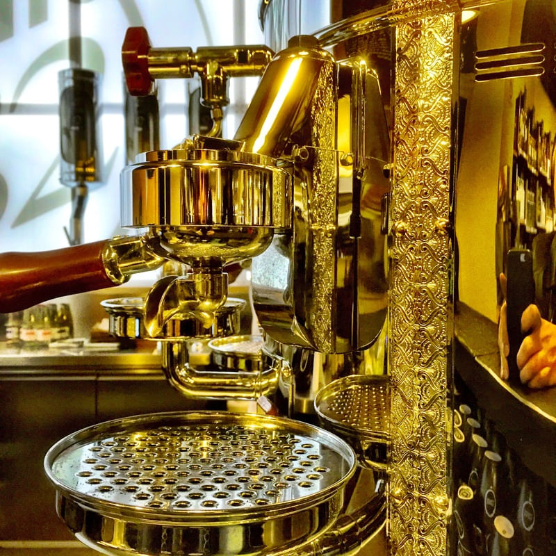 CAFÉ DOURADO