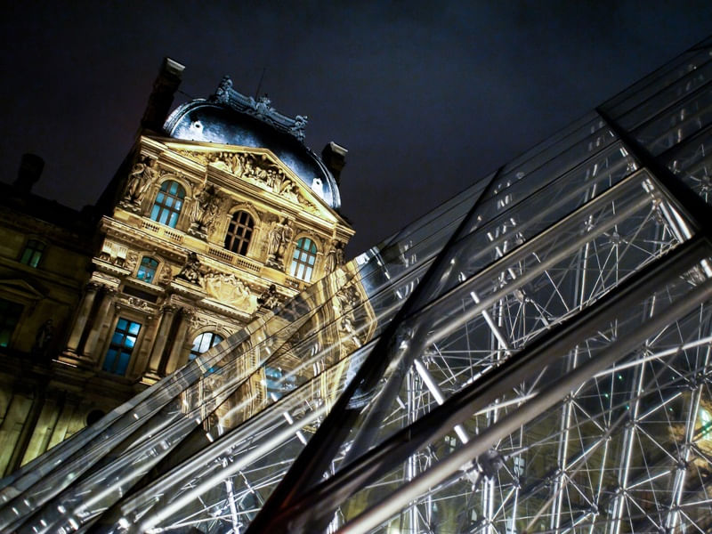 LOUVRE - PARIS