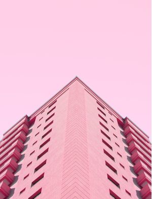 PINK MINIMAL BUILDING