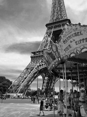 CARROSSEL EIFEEL PARIS