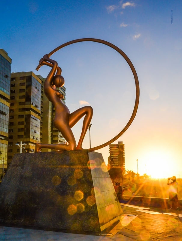 ESTÁTUA DE IRACEMA SUNSET