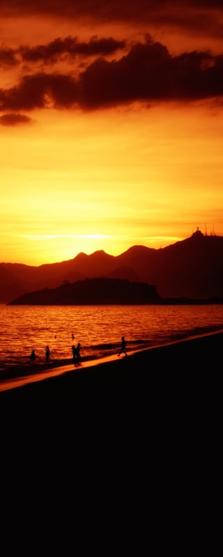FIM DO DIA NO MAR