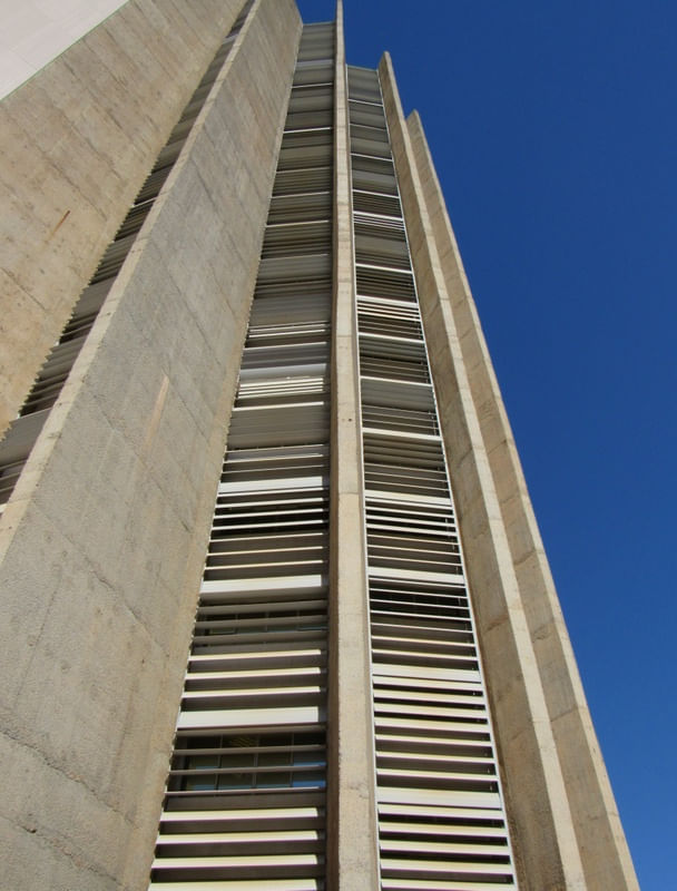 CONCRETO VERSUS CÉU