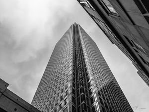 LONDON BUILDINGS IV