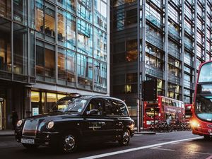 LONDON STREET II